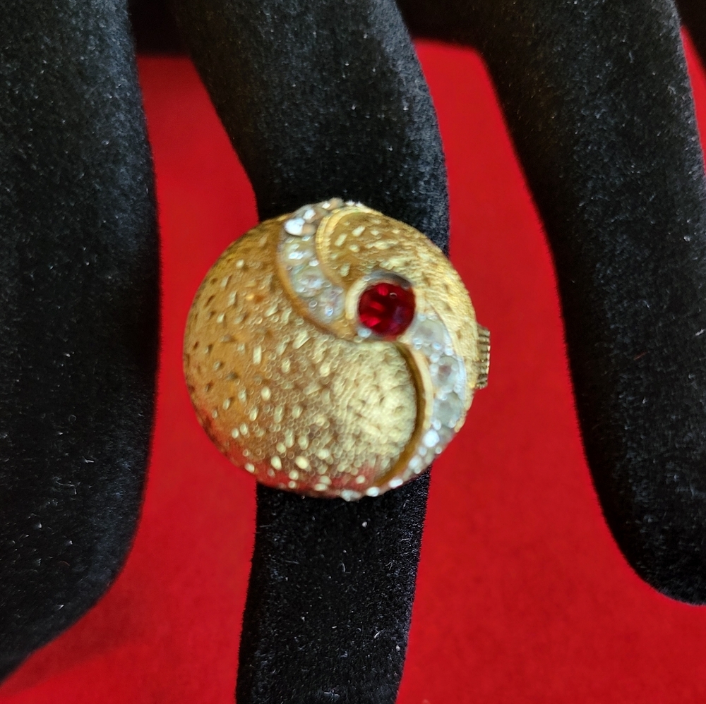 Vintage Vendome Gold Tone and Red Women's Statement Ring